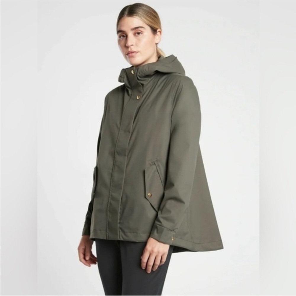 Athleta Sutro storm jacket. Women’s size 2X. Color mountain olive.